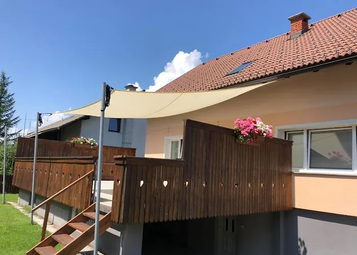 Apartma Kreda דירה