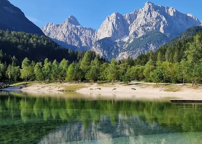 Apartma Kreda شقة *